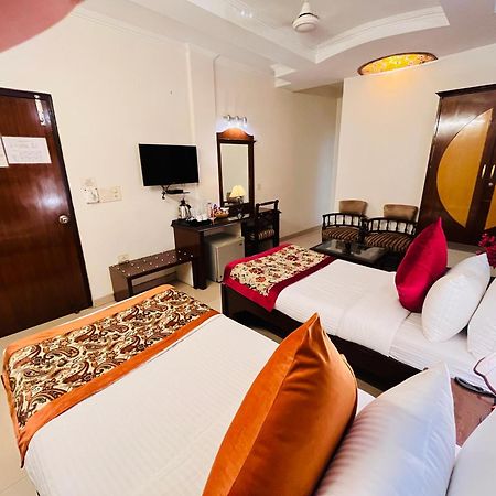 Hotel Paras - Karol Bagh Delhi Zewnętrze zdjęcie