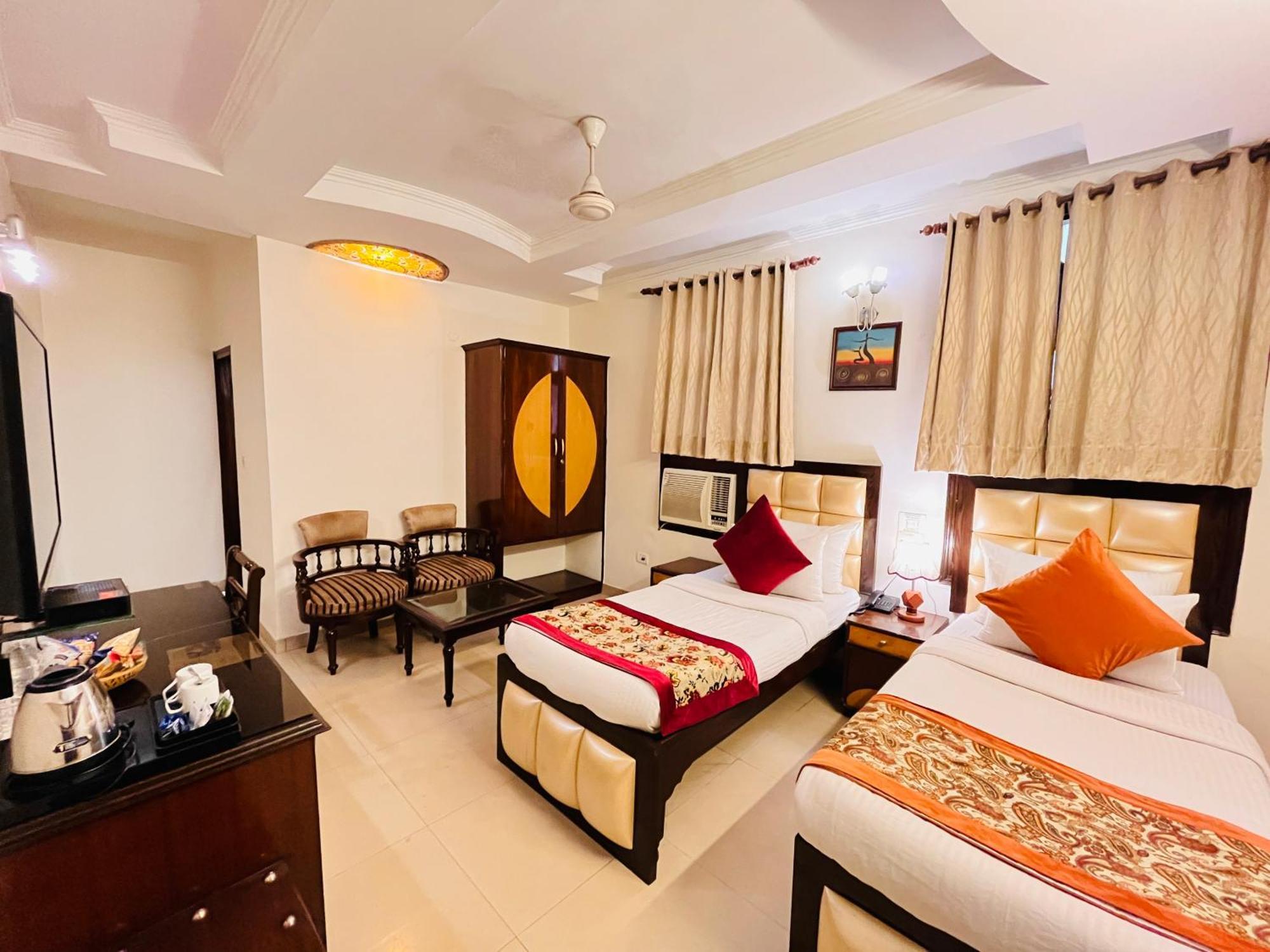 Hotel Paras - Karol Bagh Delhi Zewnętrze zdjęcie