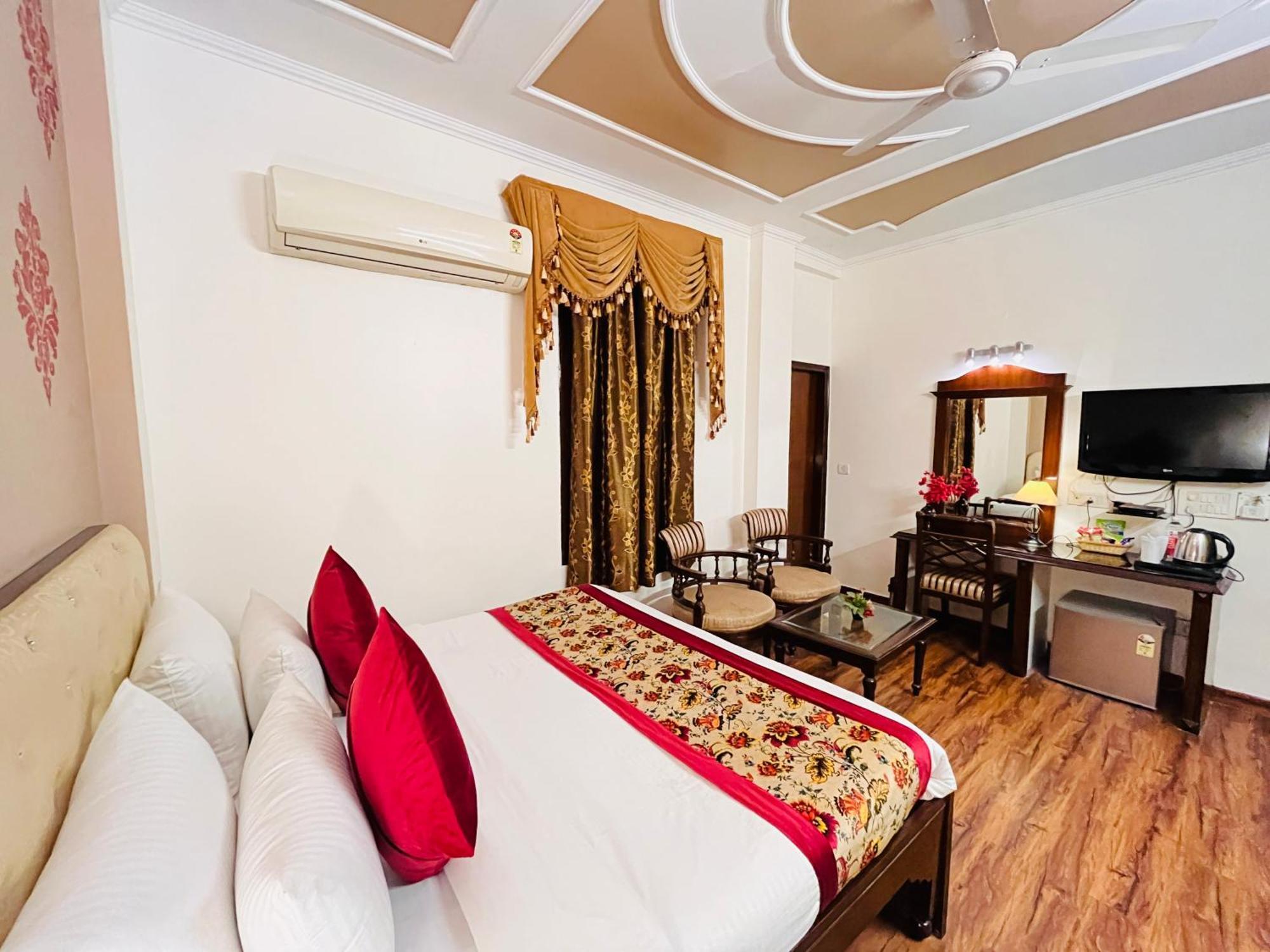 Hotel Paras - Karol Bagh Delhi Zewnętrze zdjęcie