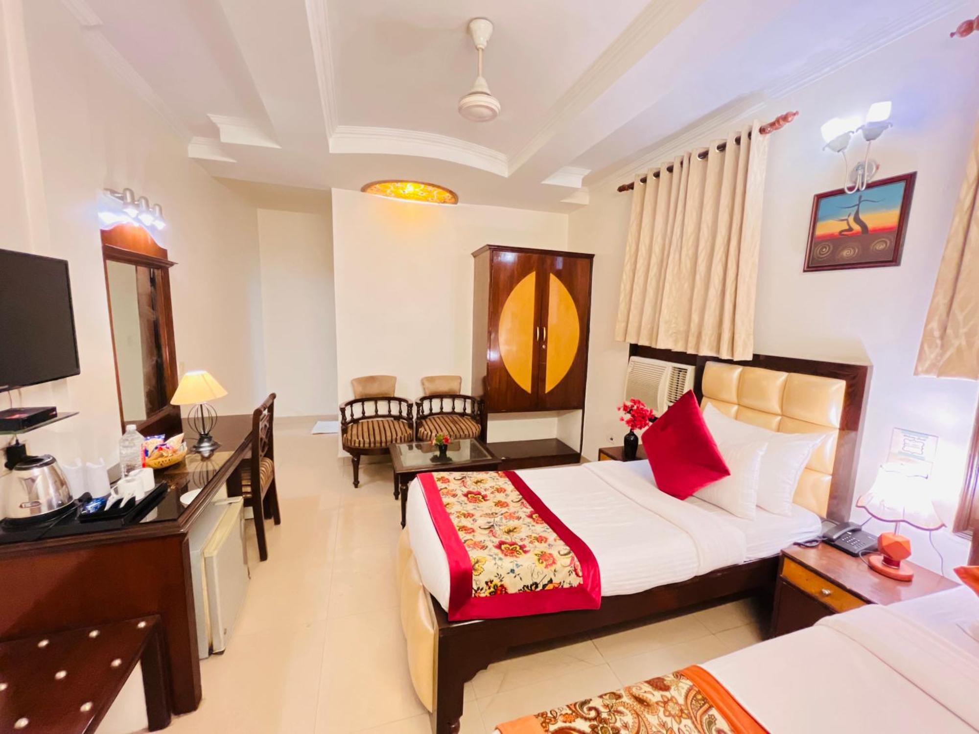 Hotel Paras - Karol Bagh Delhi Zewnętrze zdjęcie