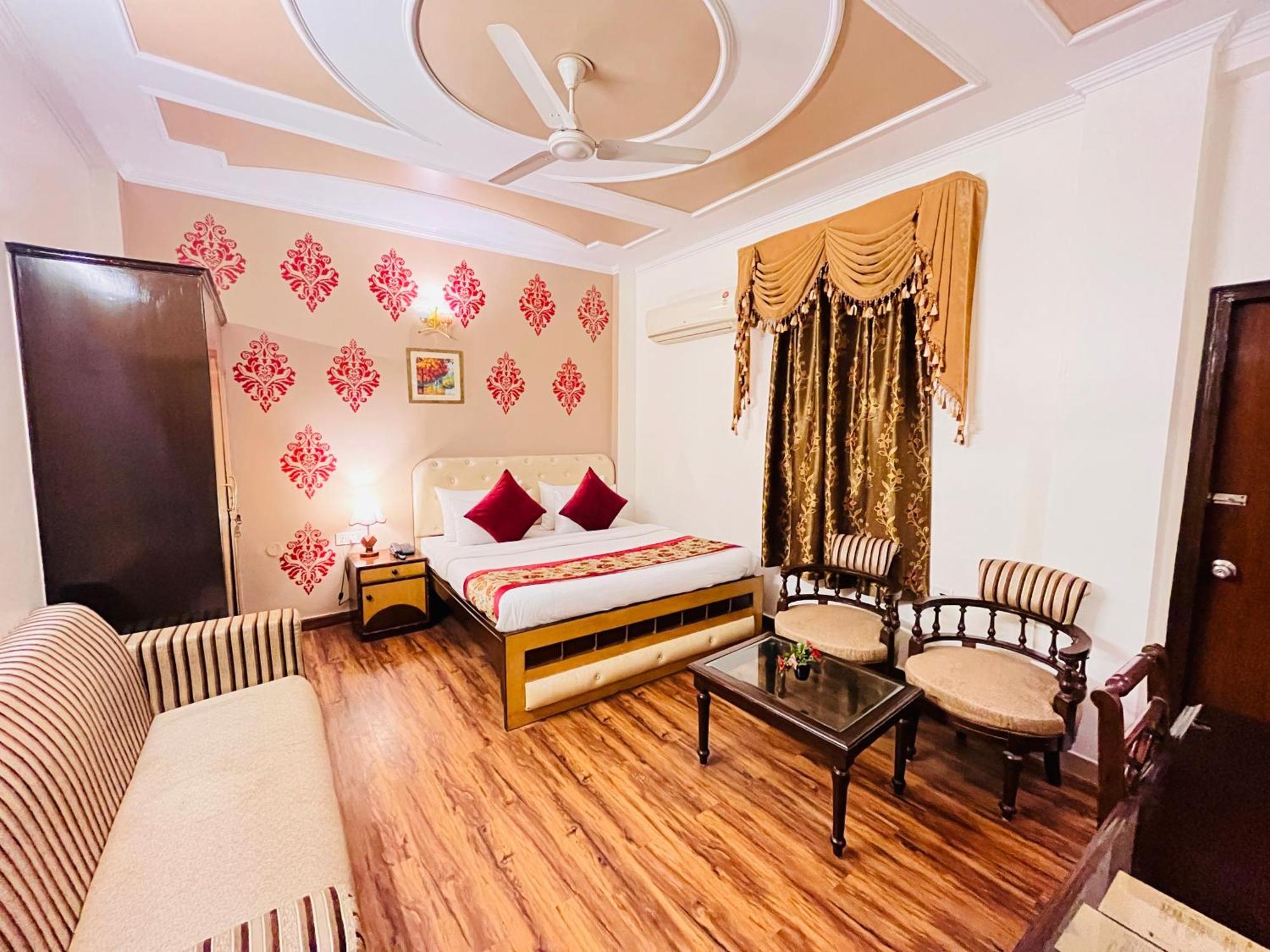 Hotel Paras - Karol Bagh Delhi Zewnętrze zdjęcie