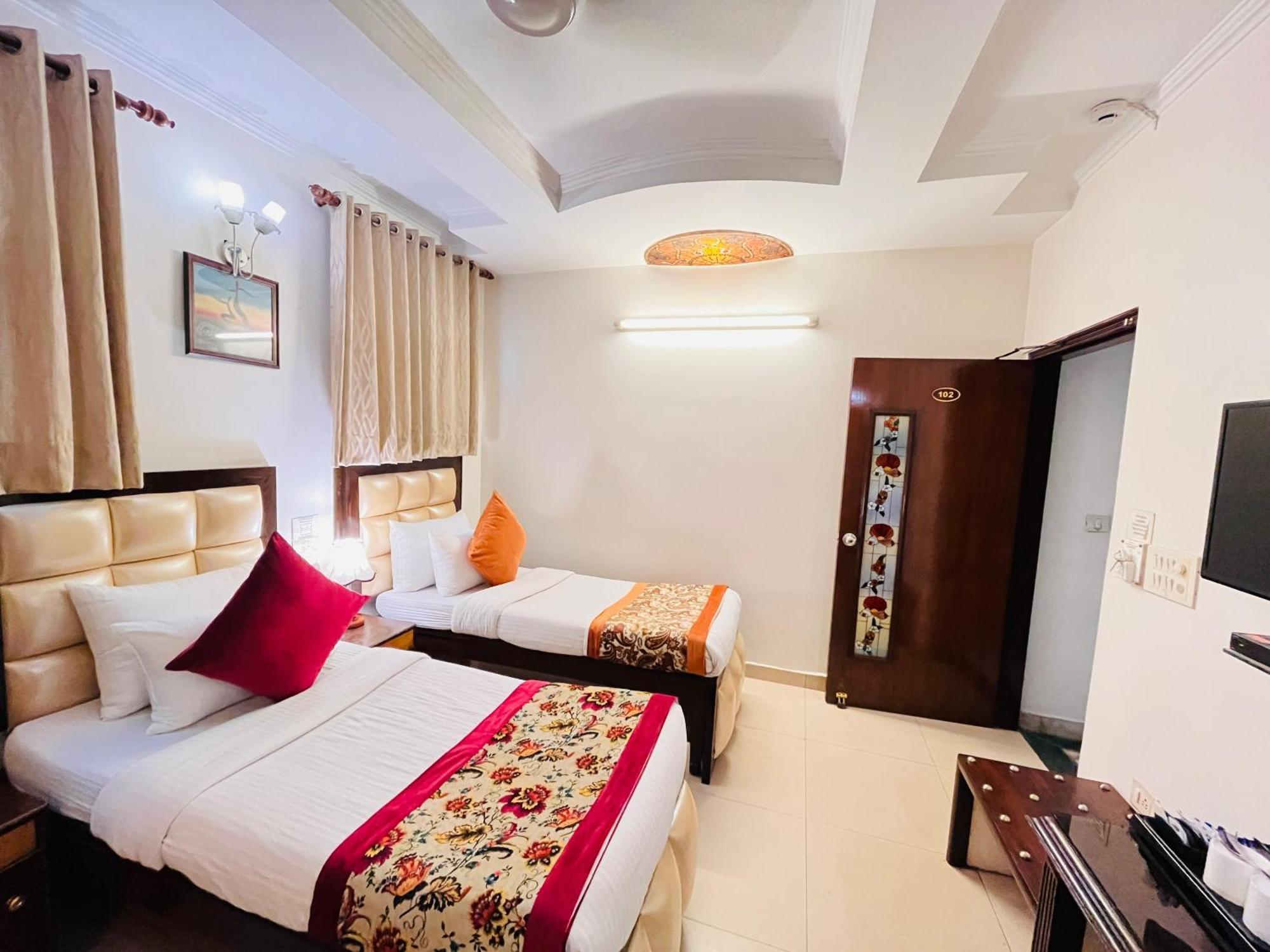 Hotel Paras - Karol Bagh Delhi Zewnętrze zdjęcie
