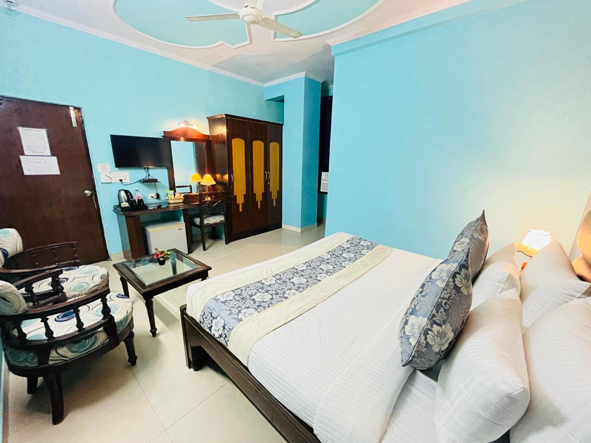 Hotel Paras - Karol Bagh Delhi Zewnętrze zdjęcie