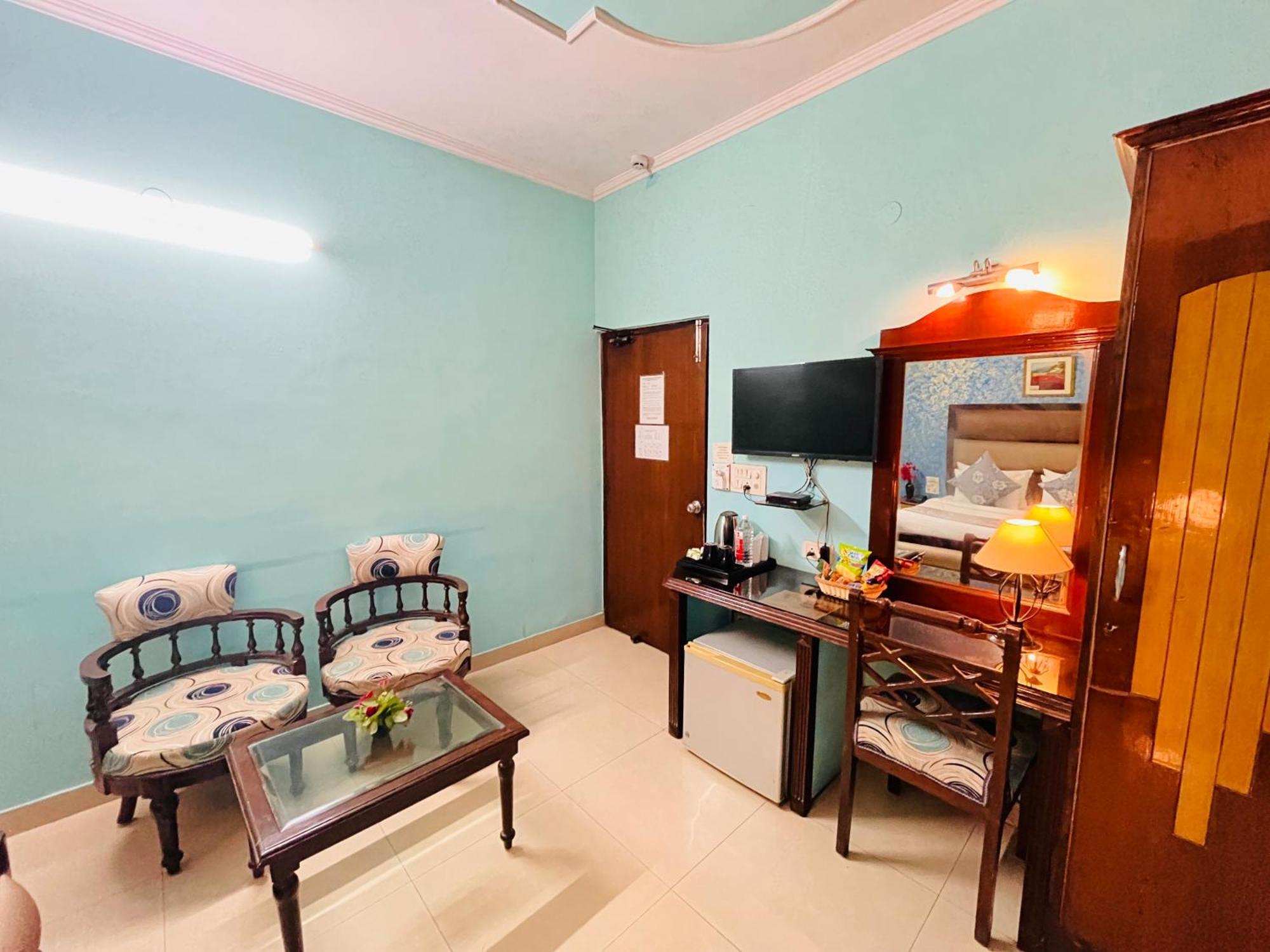 Hotel Paras - Karol Bagh Delhi Zewnętrze zdjęcie