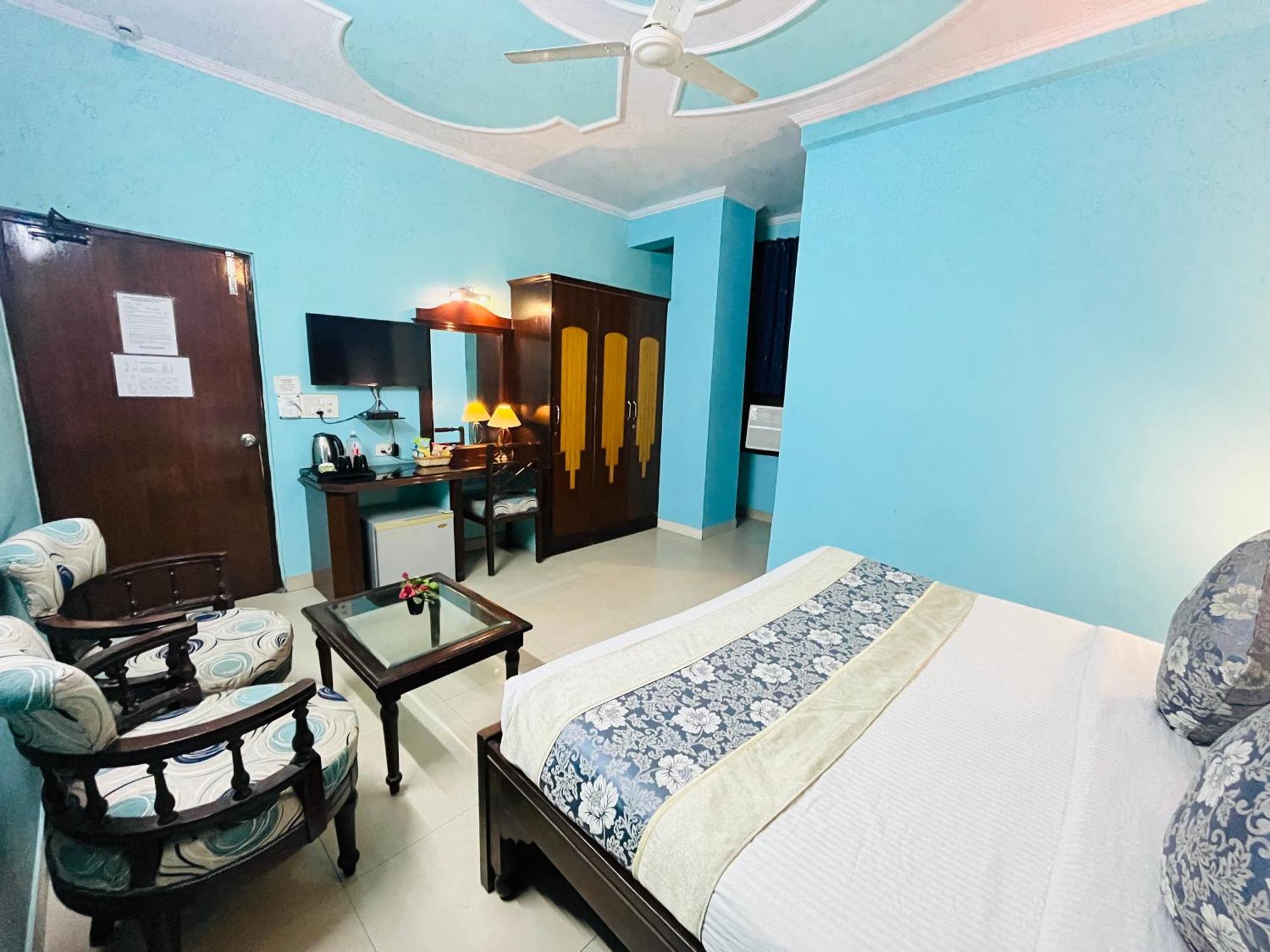 Hotel Paras - Karol Bagh Delhi Zewnętrze zdjęcie