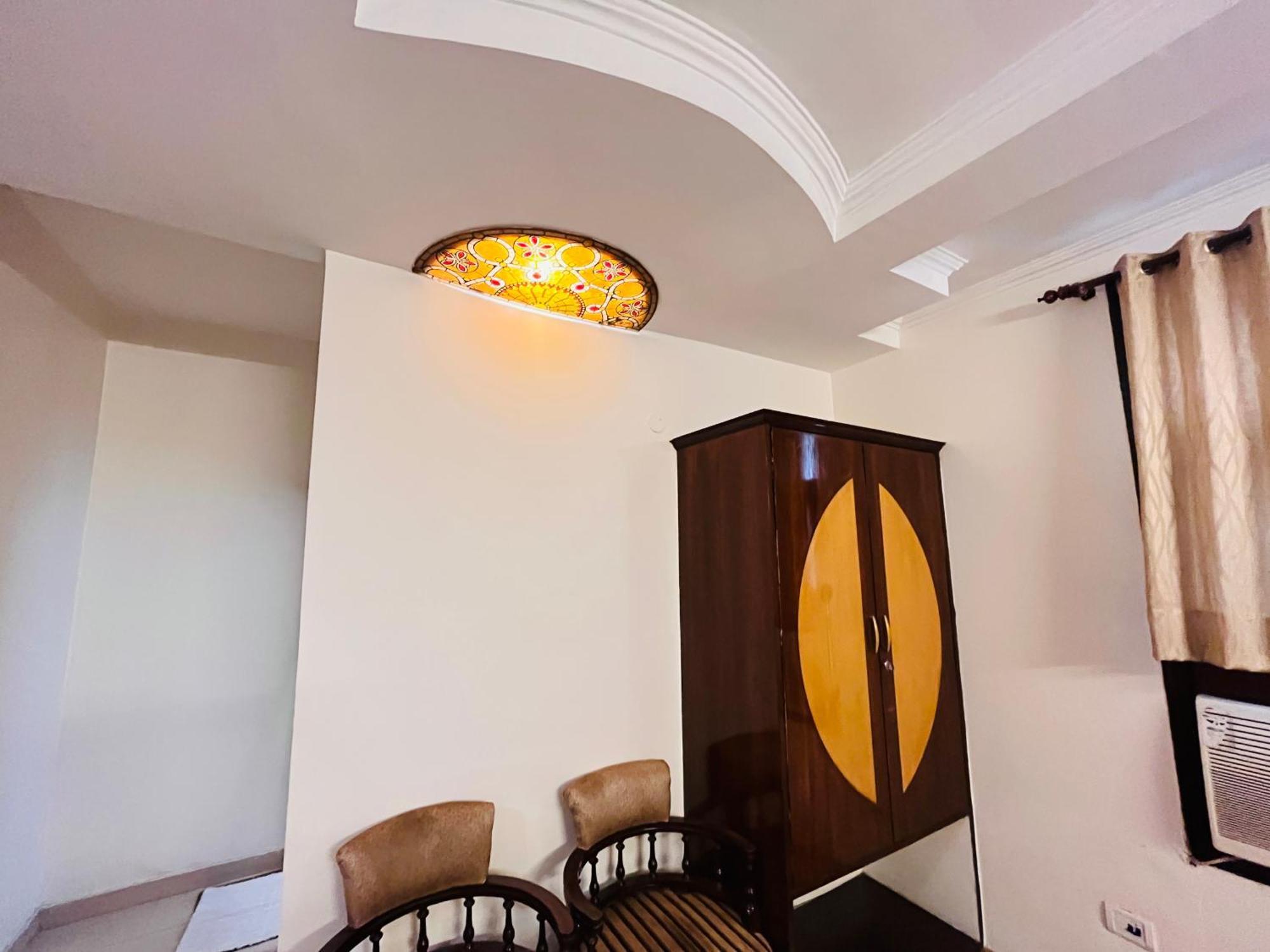 Hotel Paras - Karol Bagh Delhi Zewnętrze zdjęcie