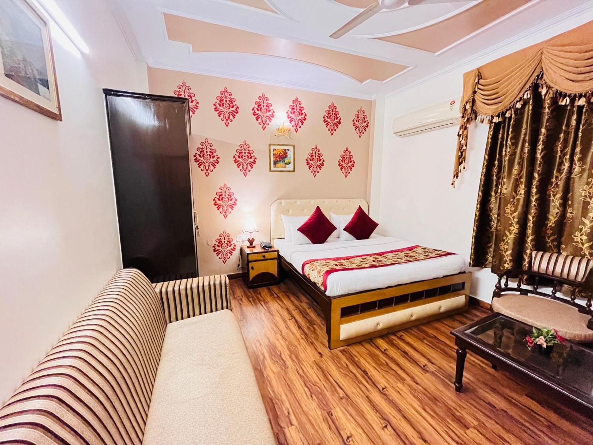 Hotel Paras - Karol Bagh Delhi Zewnętrze zdjęcie